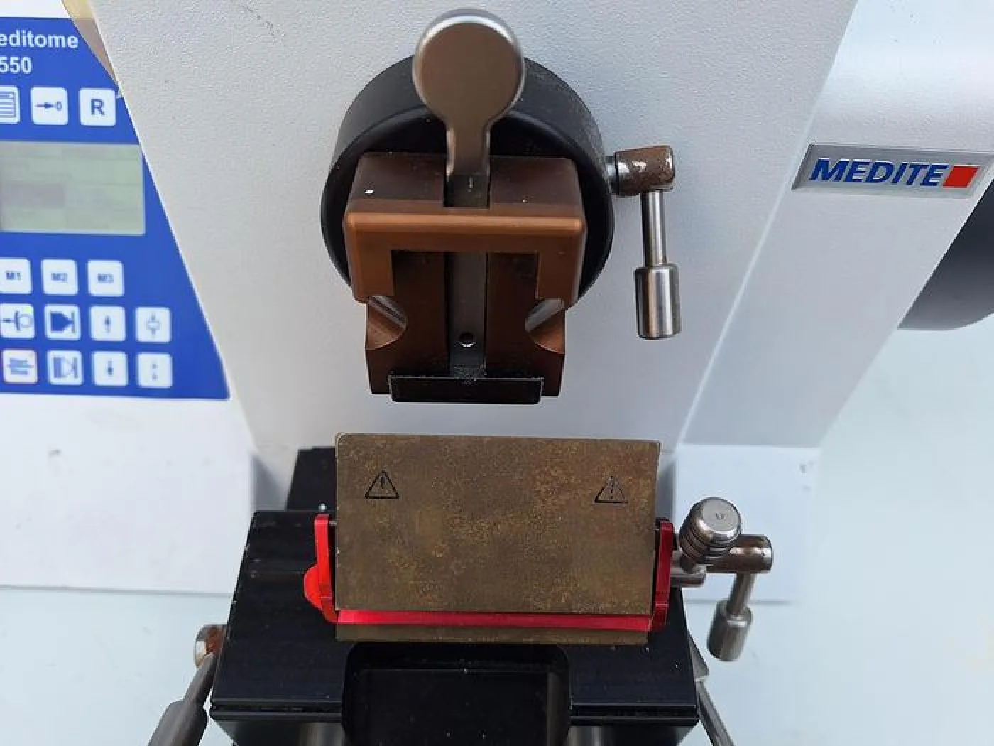 Medite A550 Rotary Microtome - 3