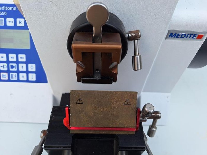 Medite A550 Rotary Microtome