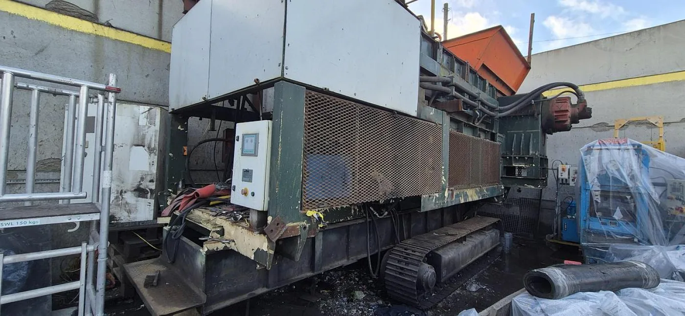 2020 Mobile Tracked Electric Single-shaft Shredder - 3