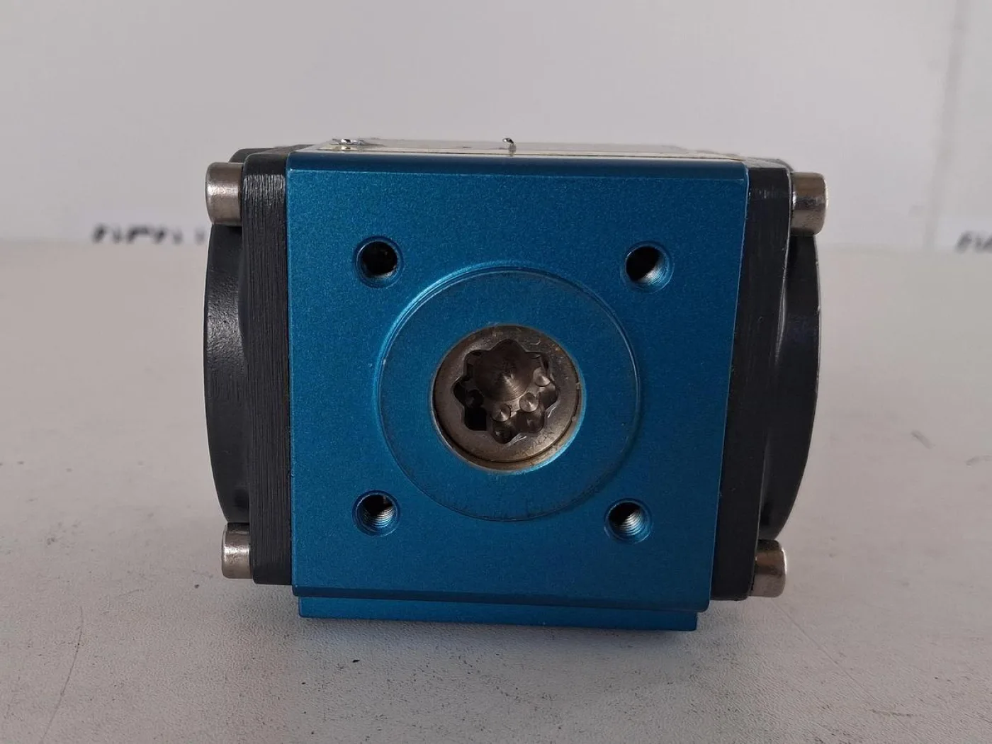 AMG-PESCH SAD-BR03 05 Pneumatischer Schwenkantrieb – ungebraucht - 2