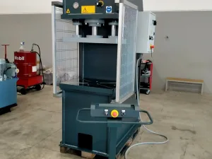 Hydraulische Einständerpresse PCL 40 A