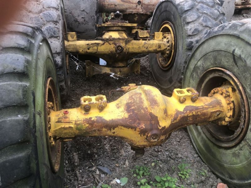 Komatsu WA470-3H FRONT AND REAR AXLES