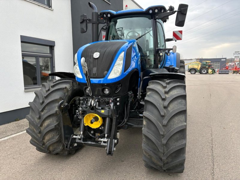 Schlepper New Holland T 7.275 AC HD