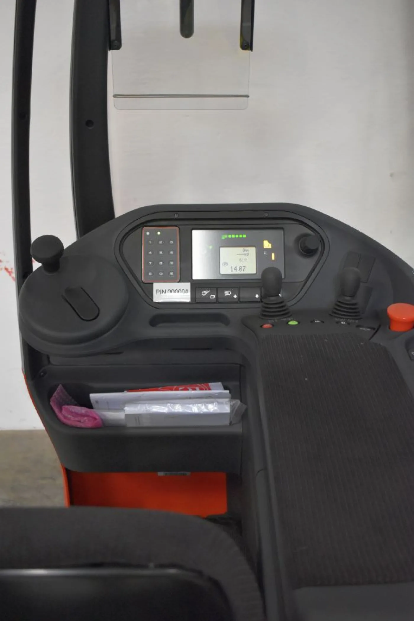 Schubmaststapler Linde R 16 HD 1120 (2024) - 4