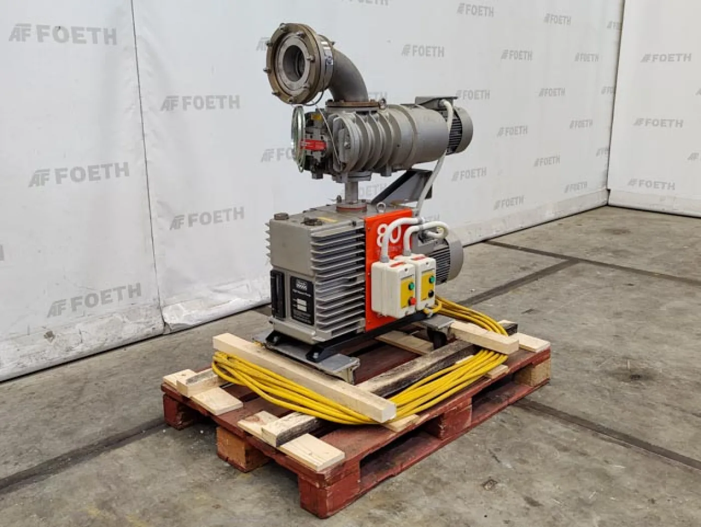 Edwards E2M 80 with mechanical booster EH 500A (oil sealed) - Vacuum pump - 8