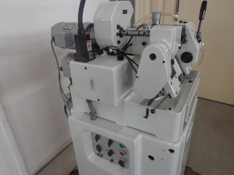 MACHINE A TAILLER WAHLI W-90
