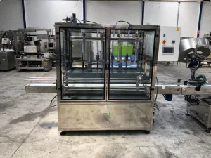 Línea de envasado de garrafas nueva fabricación construida en acero inoxidable 316 y PVC para productos químicos
