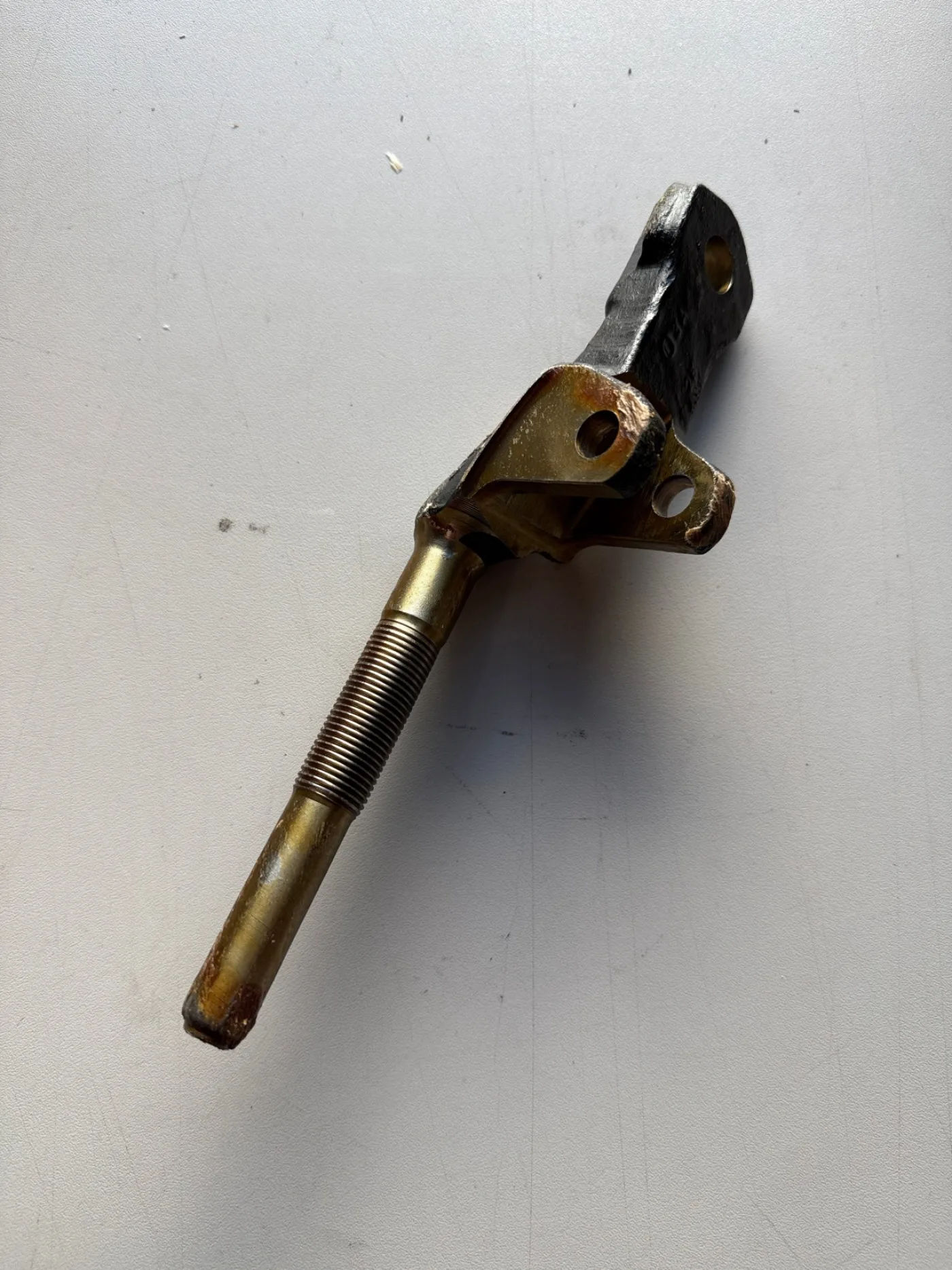 Stuurdemper bevestigingsstuk LH - 3