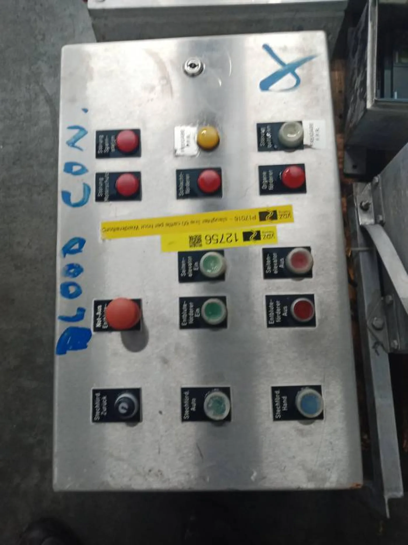 Pallet with switchboxes - 2