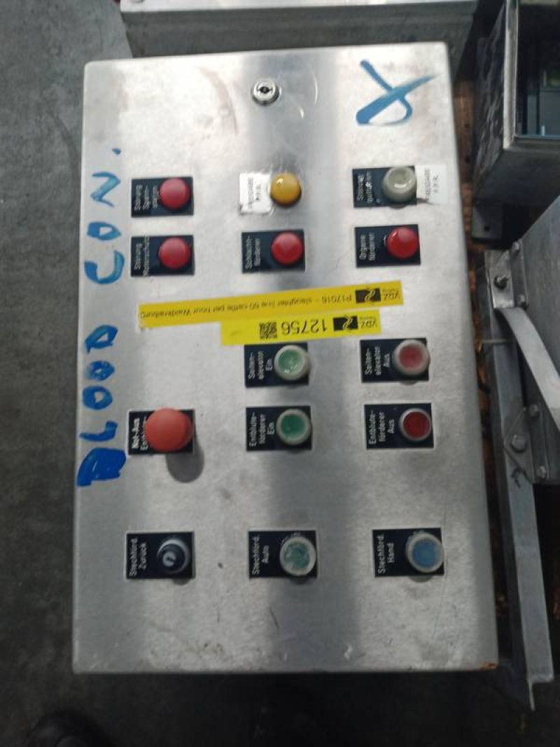 Pallet with switchboxes