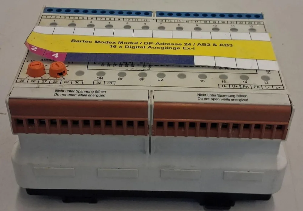 Bartec Modex PROFIBUS DP-Modul mit DP-Adresse 24 ist ein digitales Ex-i Ausgangsmodul