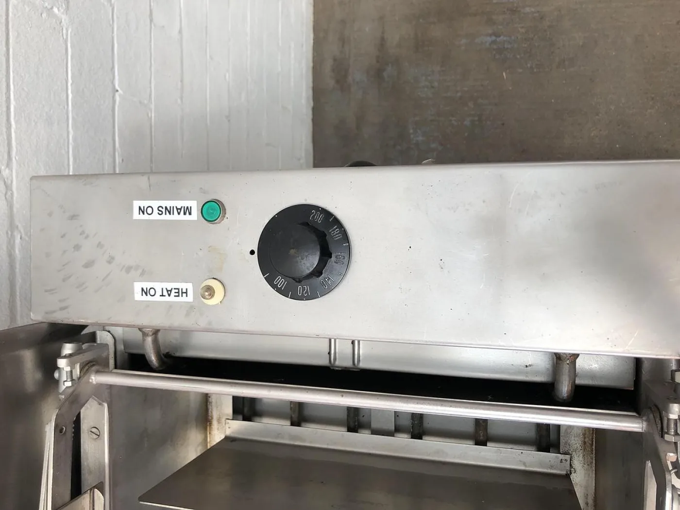DCA 500 Half Tray Float Fryer - 18" x 15" Trays With Under Prover - 5