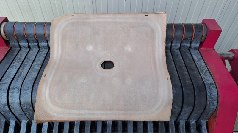 WINE LEES FILTER DAL CIN 20 PLATES, SECOND-HAND MACHINE