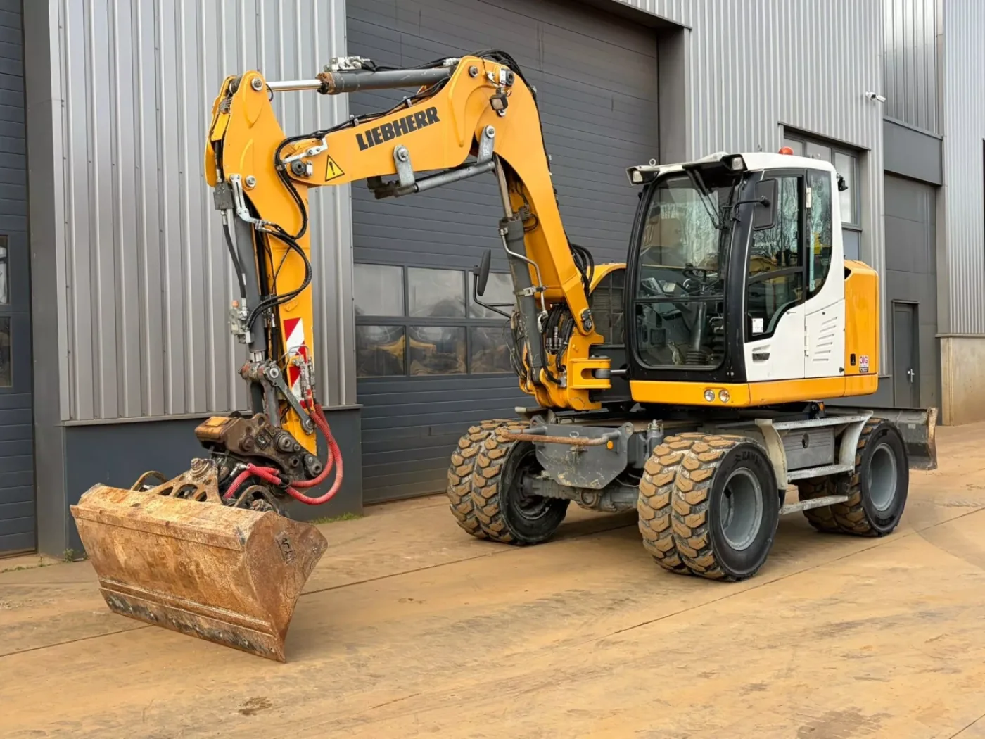 Liebherr 910 Compact - 5