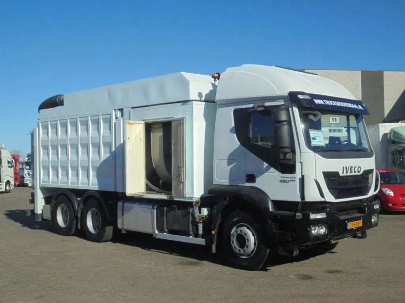Iveco Trakker 450 + Euro 5 + Zandzuiger + Manual + 6x4 + Remote