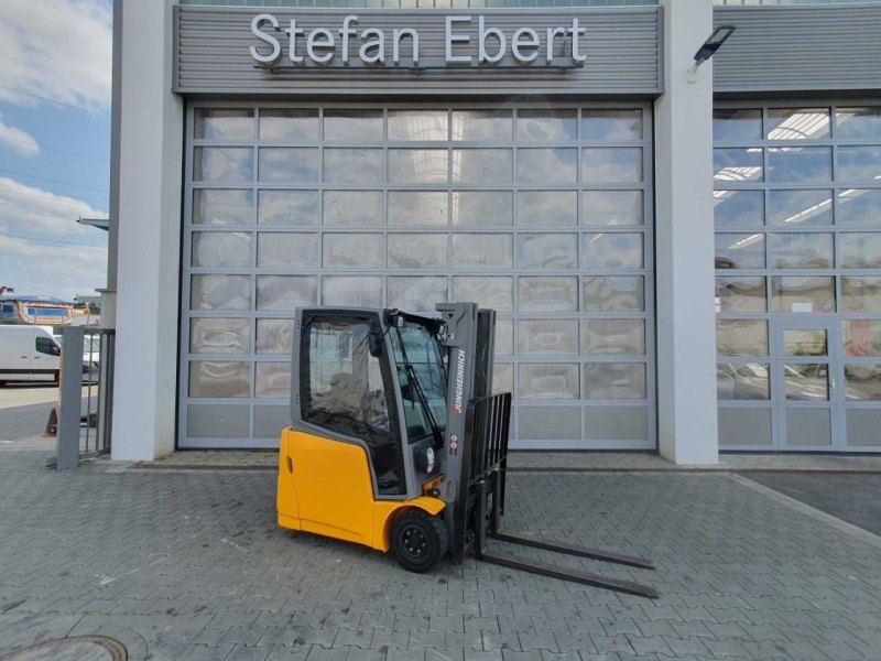 Jungheinrich EFG 215 / Triplex 4.25m / SS / nur 1.680h / 2021