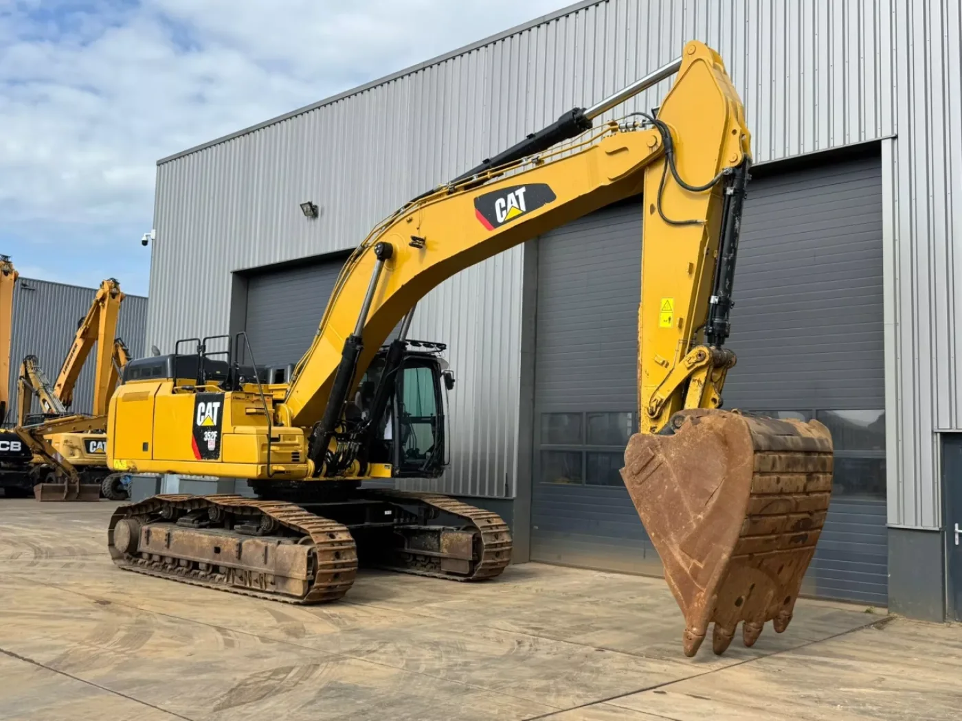 Caterpillar 352F - 7