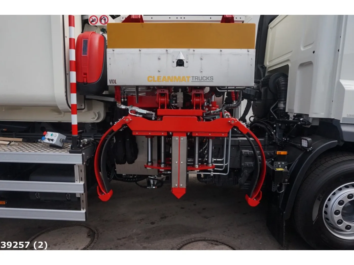 DAF FAN CF 300 - 6