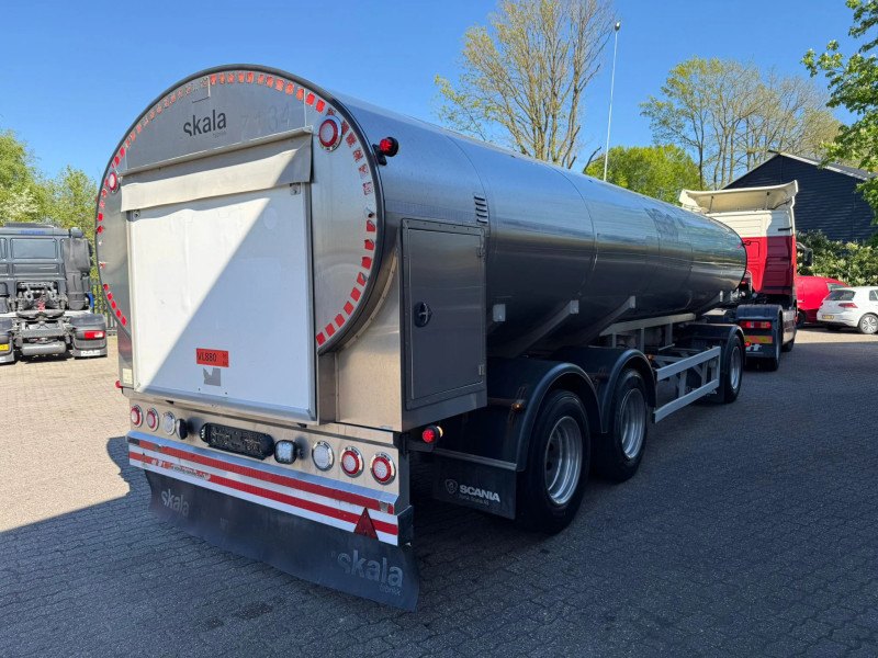 Magyar 3-AKSLET SLEPVOGN Skala RVS/INOX Milk/Milch/Milk Food 4 Rooms 18,000L Elevator Bag