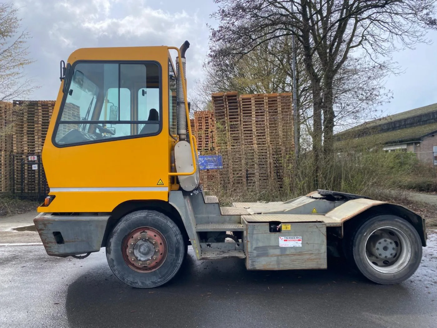 Terberg YT 222 - 2