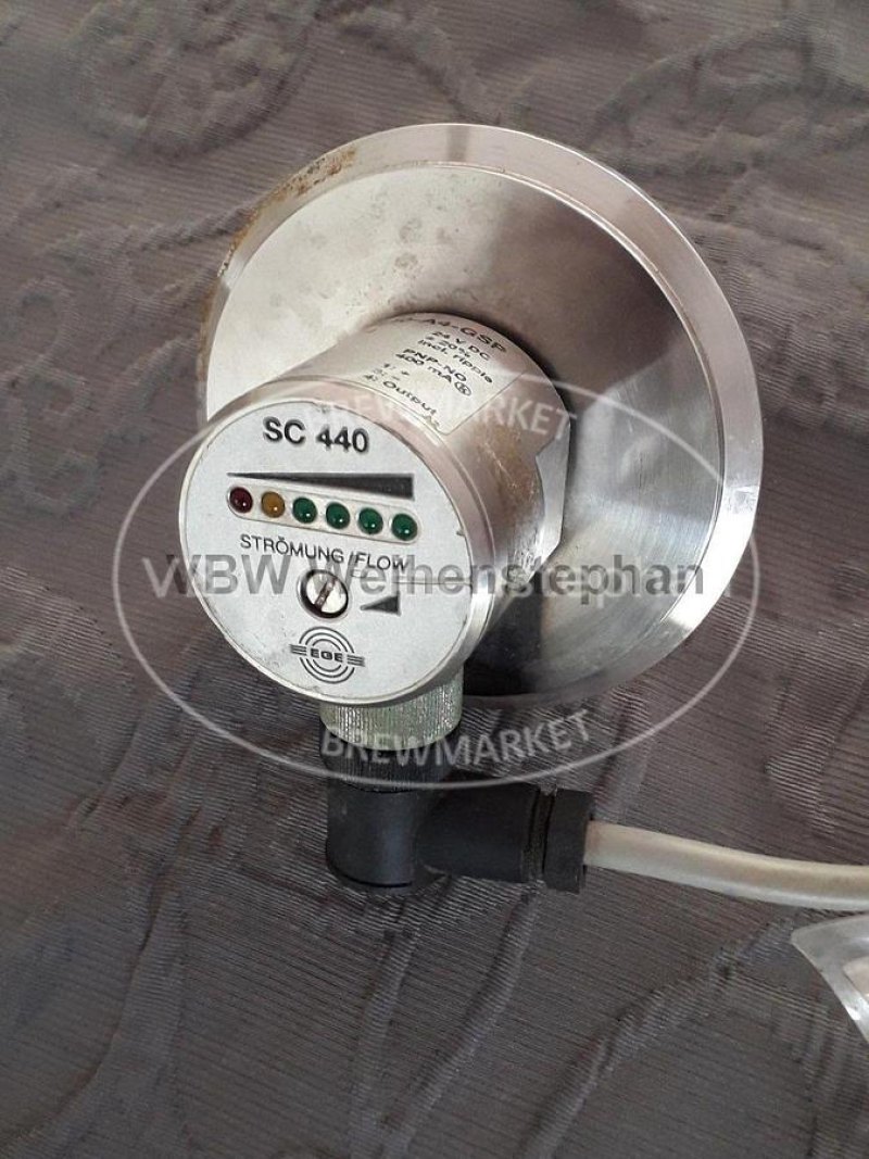 Flow controller