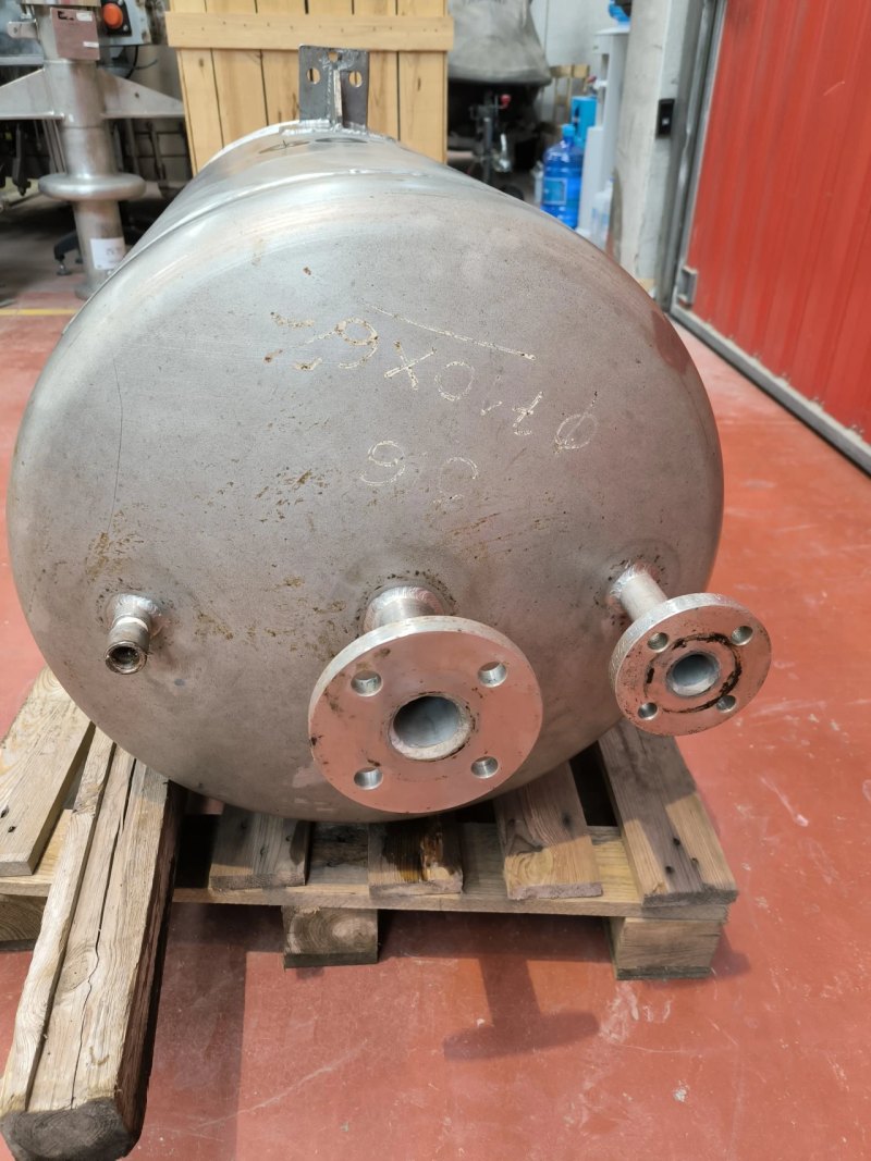 STAINLESS STEEL TANK 295 LITRES