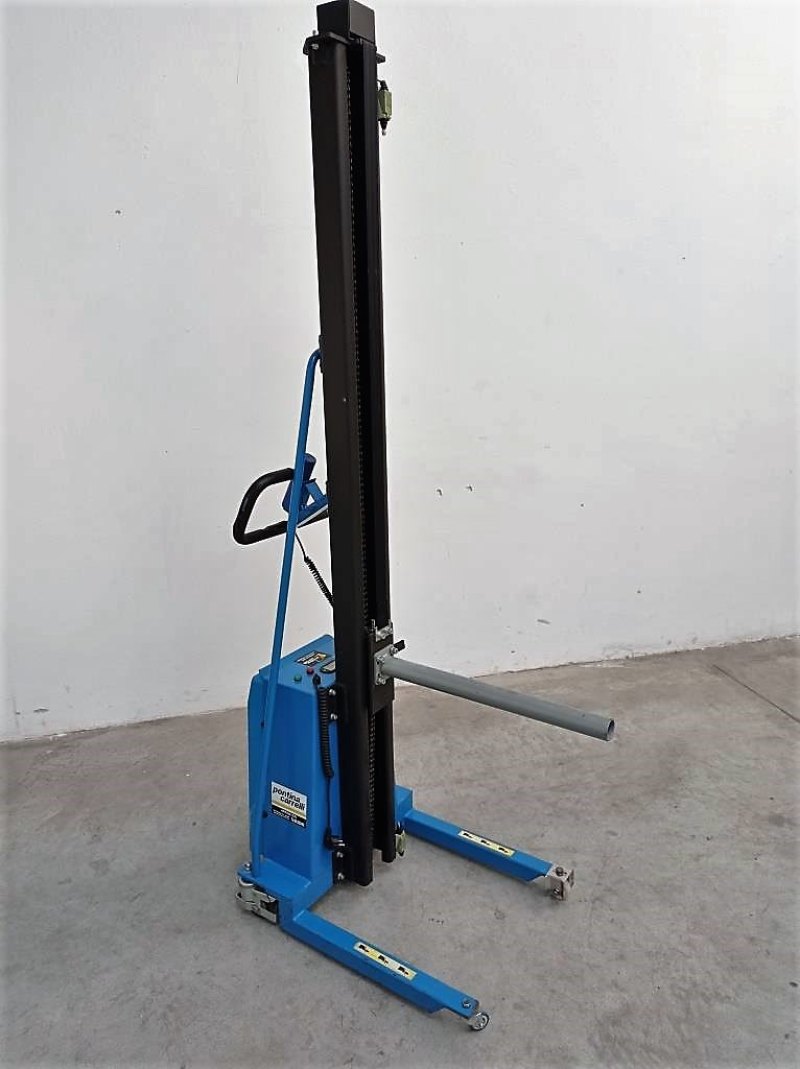 CARRELLO ELEVATORE – PONTINA CARRELLI