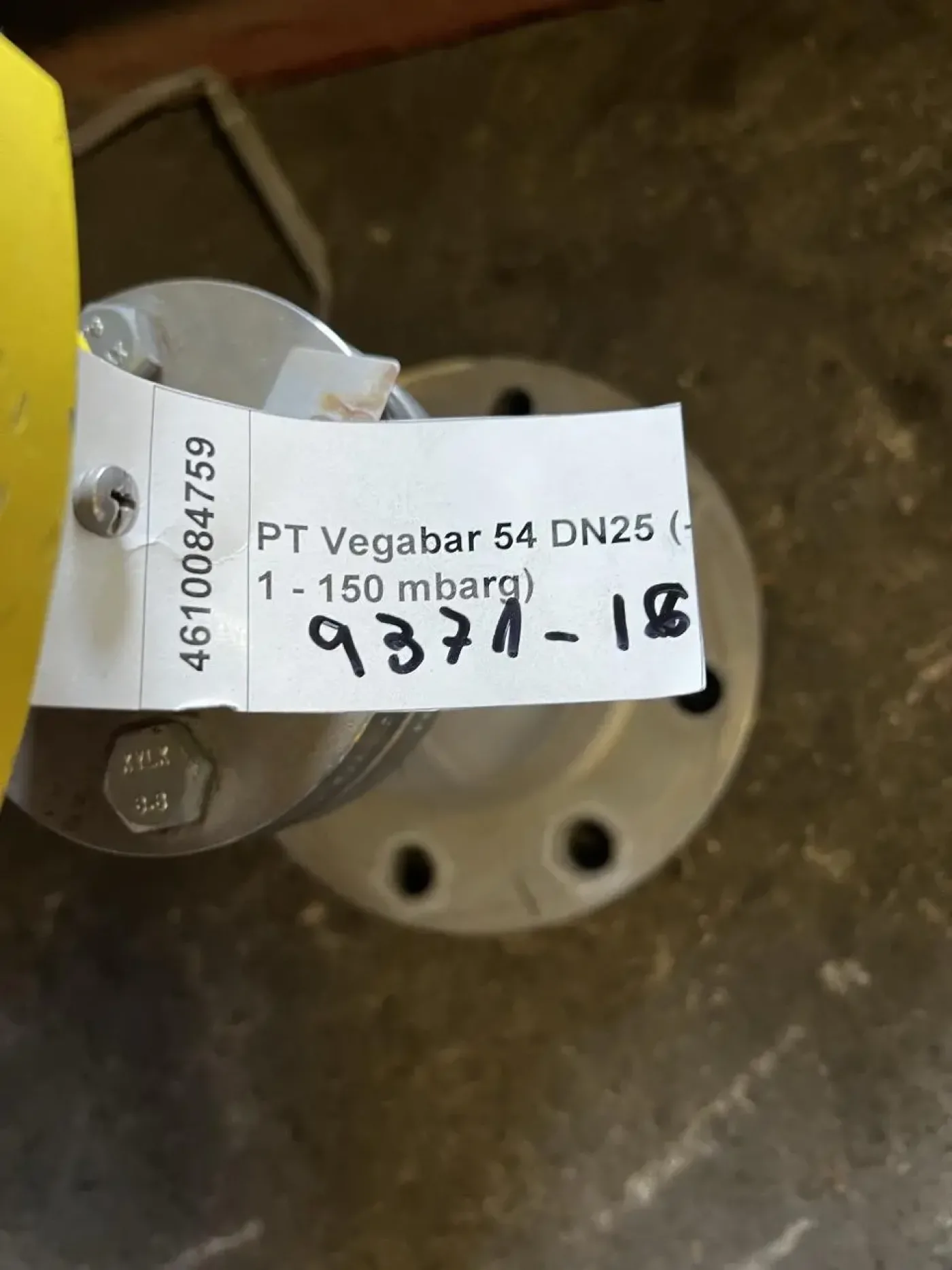 PRESSURE GAUGE C7063 - 2