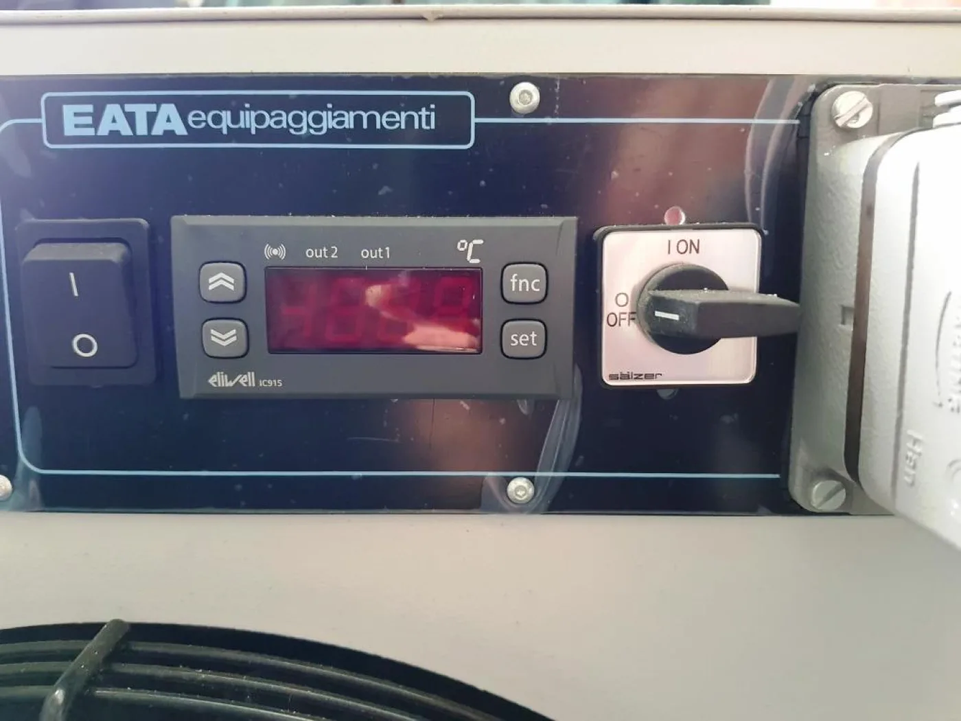 UNITÀ REFRIGERATORE CHILLER – EATA – MOD. EL3-R45/09 - 2
