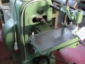 MORTASA BACCI OSCILLANTE - ad un tavolo