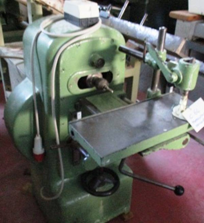 MORTASA BACCI OSCILLANTE - ad un tavolo