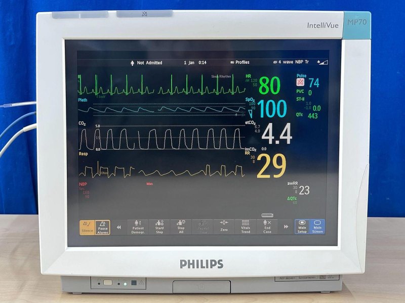 Philips MP-70 Patient Monitor, YOM: 2010.