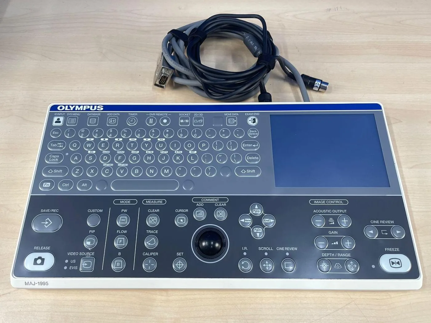 Olympus MAJ-1995 Keyboard - 1