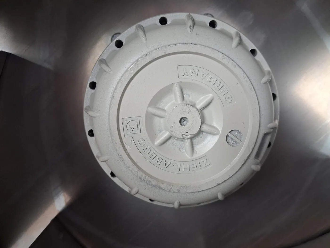 Ziehl-Abegg RH45M-4DK.4F.1R Axialventilator - 5