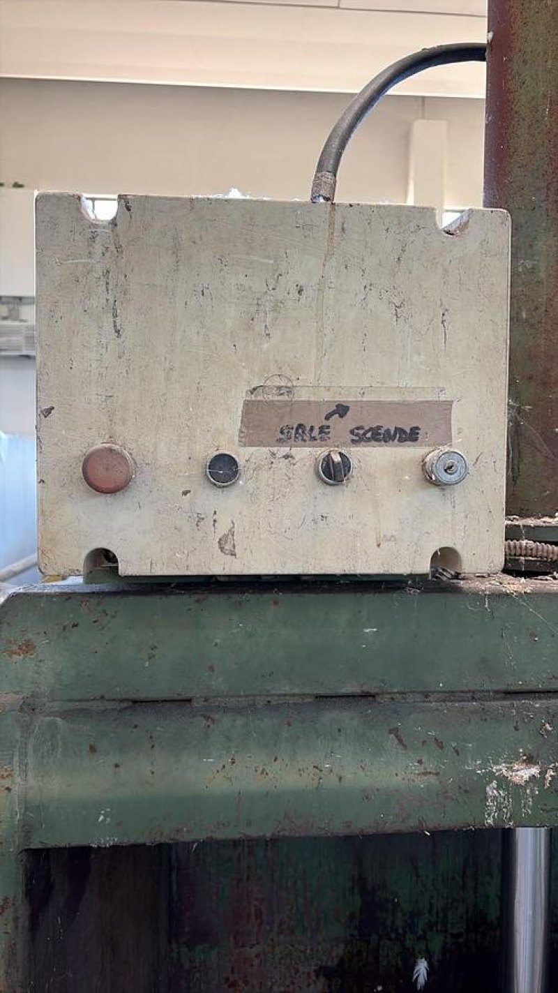 AE0204