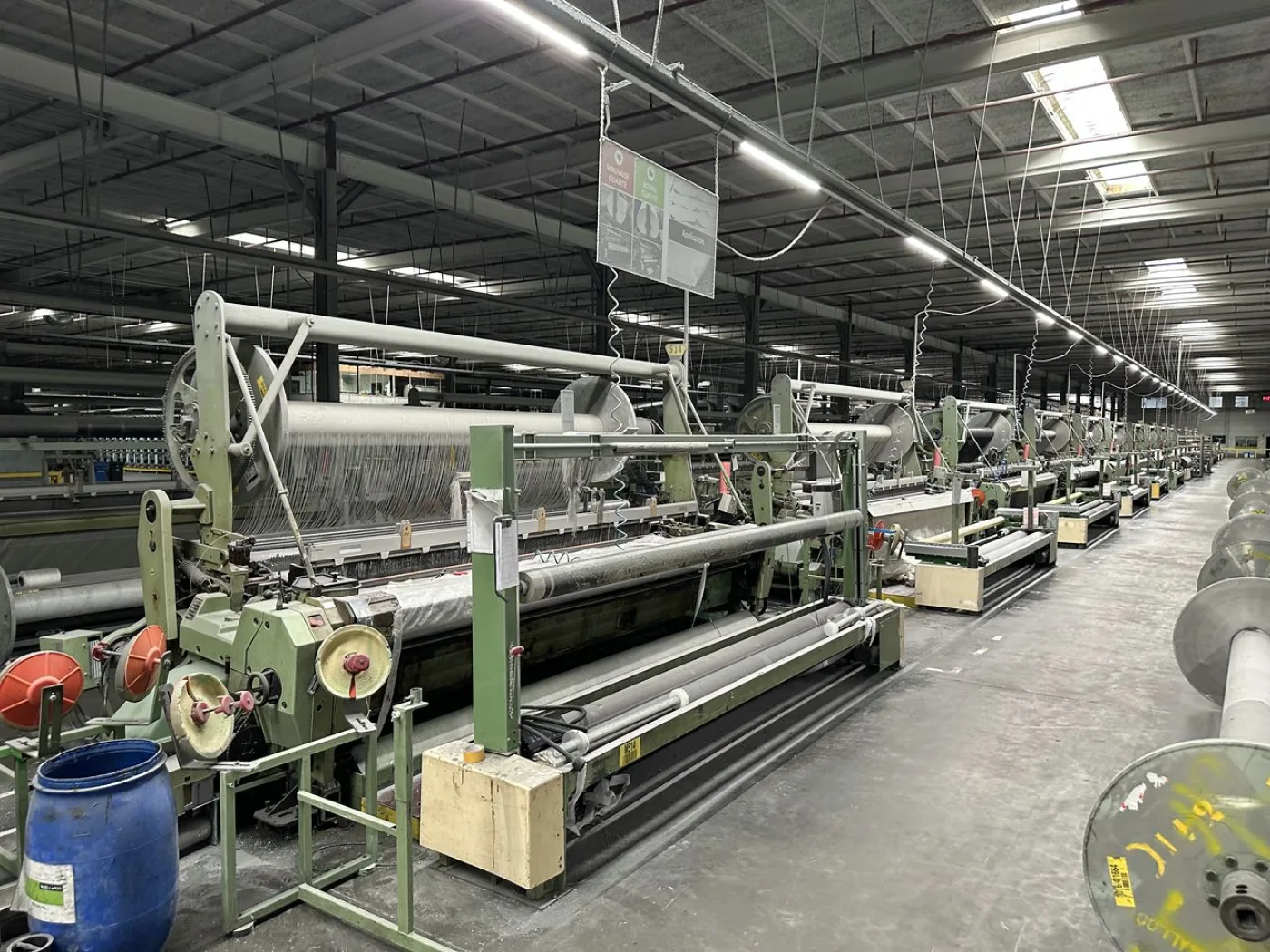 16x Sulzer - P7100 P 430 N1 EP D1 projectile weaving looms - 6