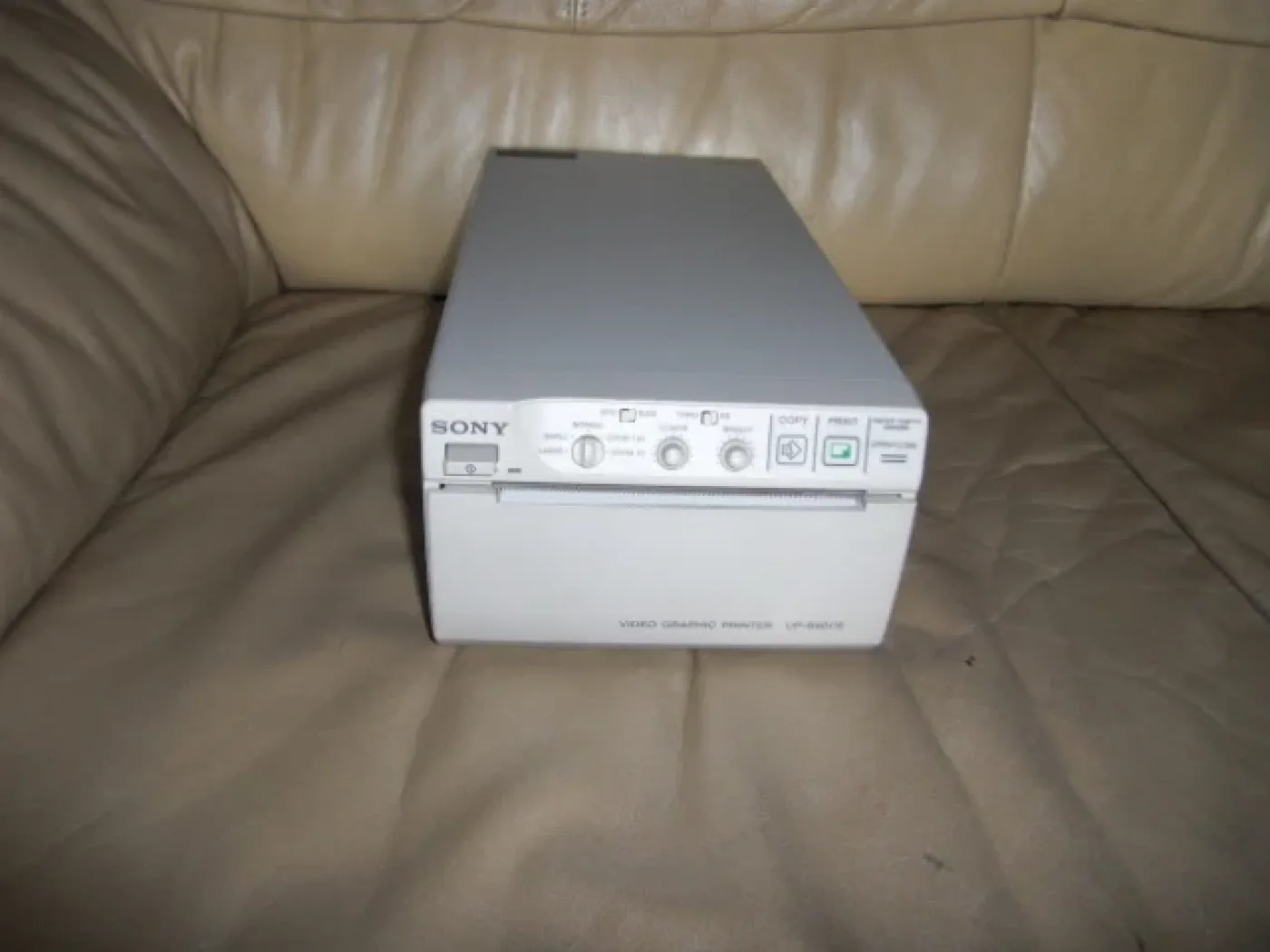 Sony UP-890-C Videoprinter (s/w) - 1