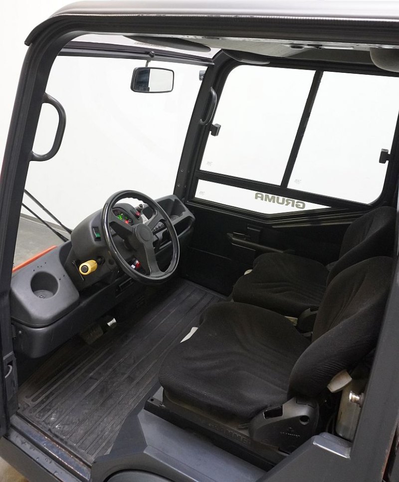 Schlepper Linde P 250 127-05 (2014)