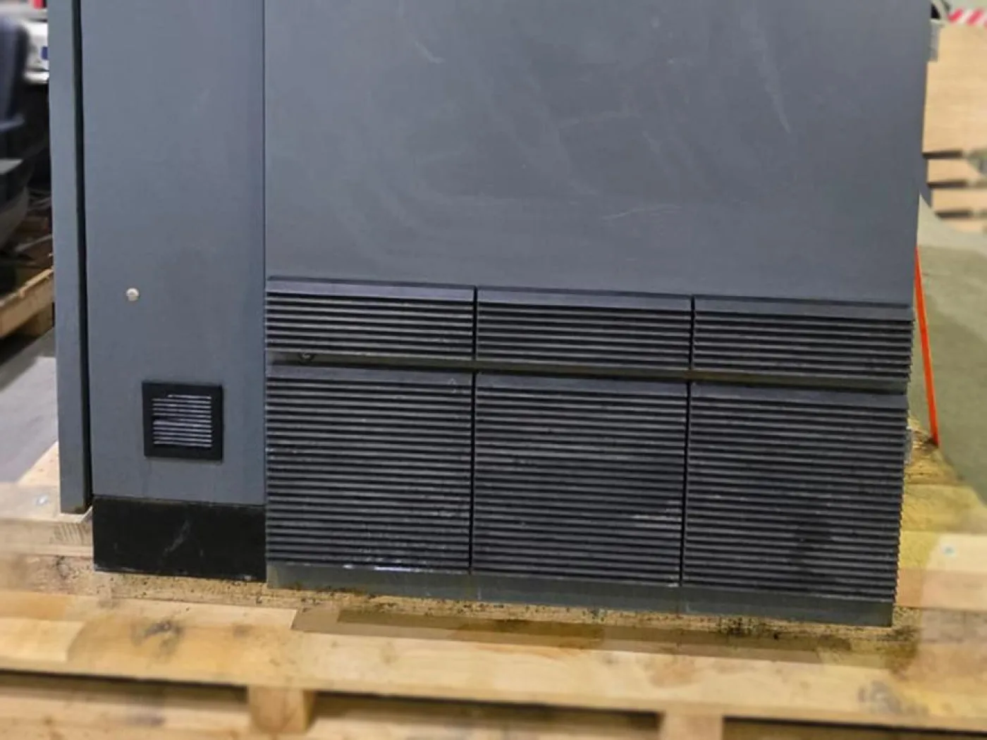 2002 Atlas Copco Air Compressor - 5