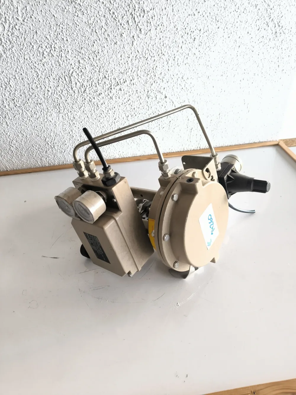 BALL VALVE SAMSON 3/4” CL300 STAINLESS STEEL 316 WITH POSITIONER 4765 AND PNEUMATIC ACTUATOR 3271