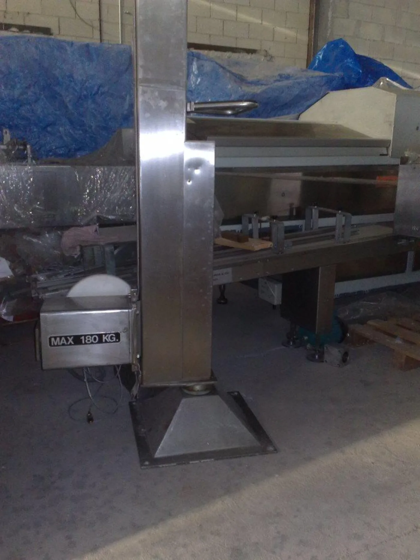 ELEVATORE RIBALTAFUSTI IN ACCIAIO INOX – MANES – Mod. SHERPA CL 338/90 - 2