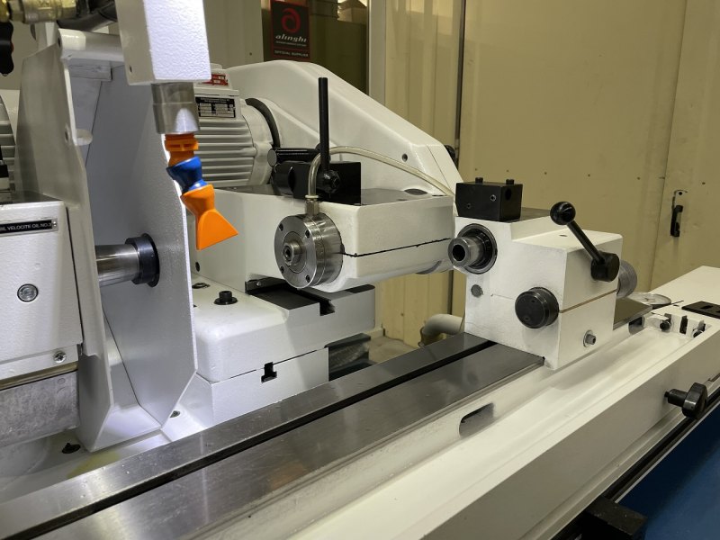 RECTIFIEUSE CYLINDRIQUE “STUDER” TYPE S-20 12