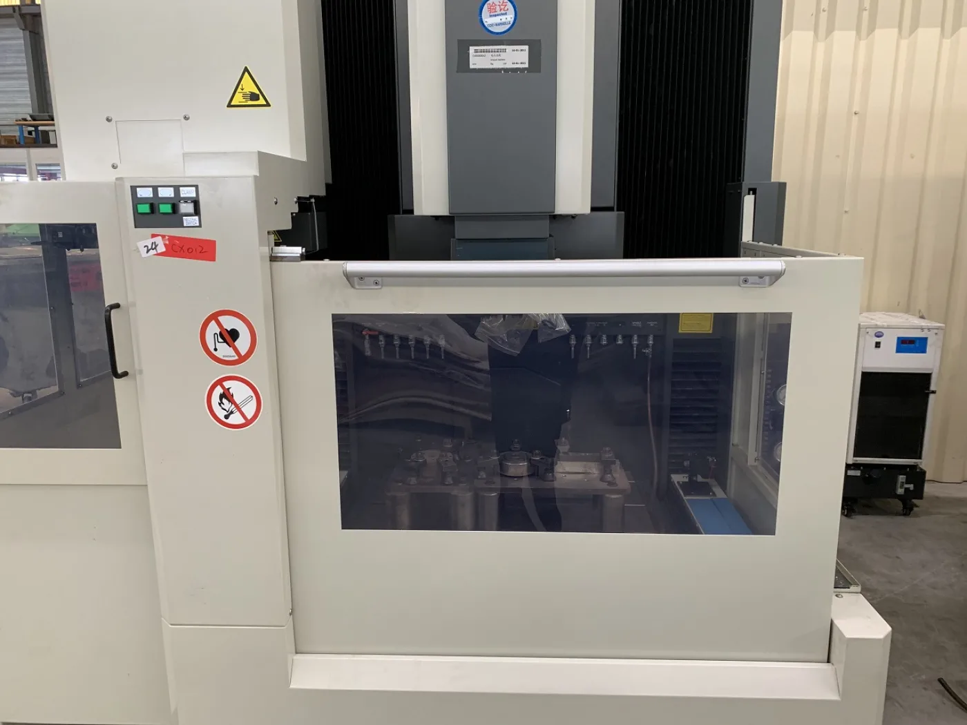 MACHINE A ETINCELER PAR ENFONCAGE “MITSUBISHI” TYPE EA12-VM - 2