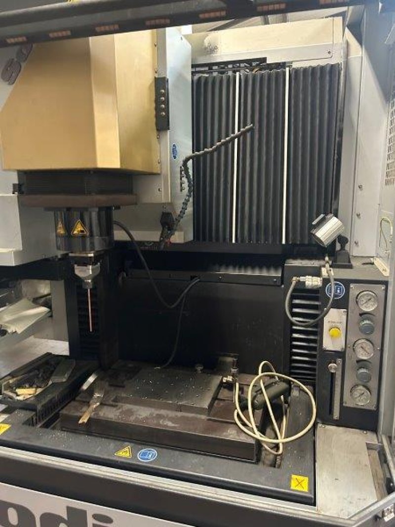 EDM Machine – SODICK AQ35L