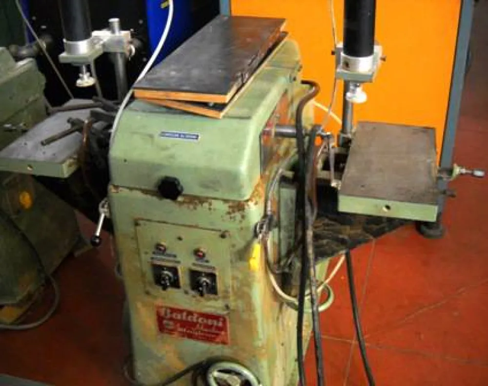MORTASATRICE PADE - doppio banco - oscillante