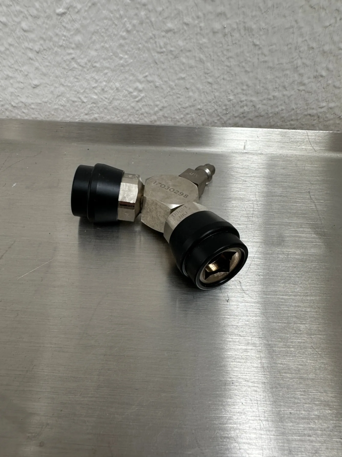 17030298 Y-Adapter ZGA Luft - 1