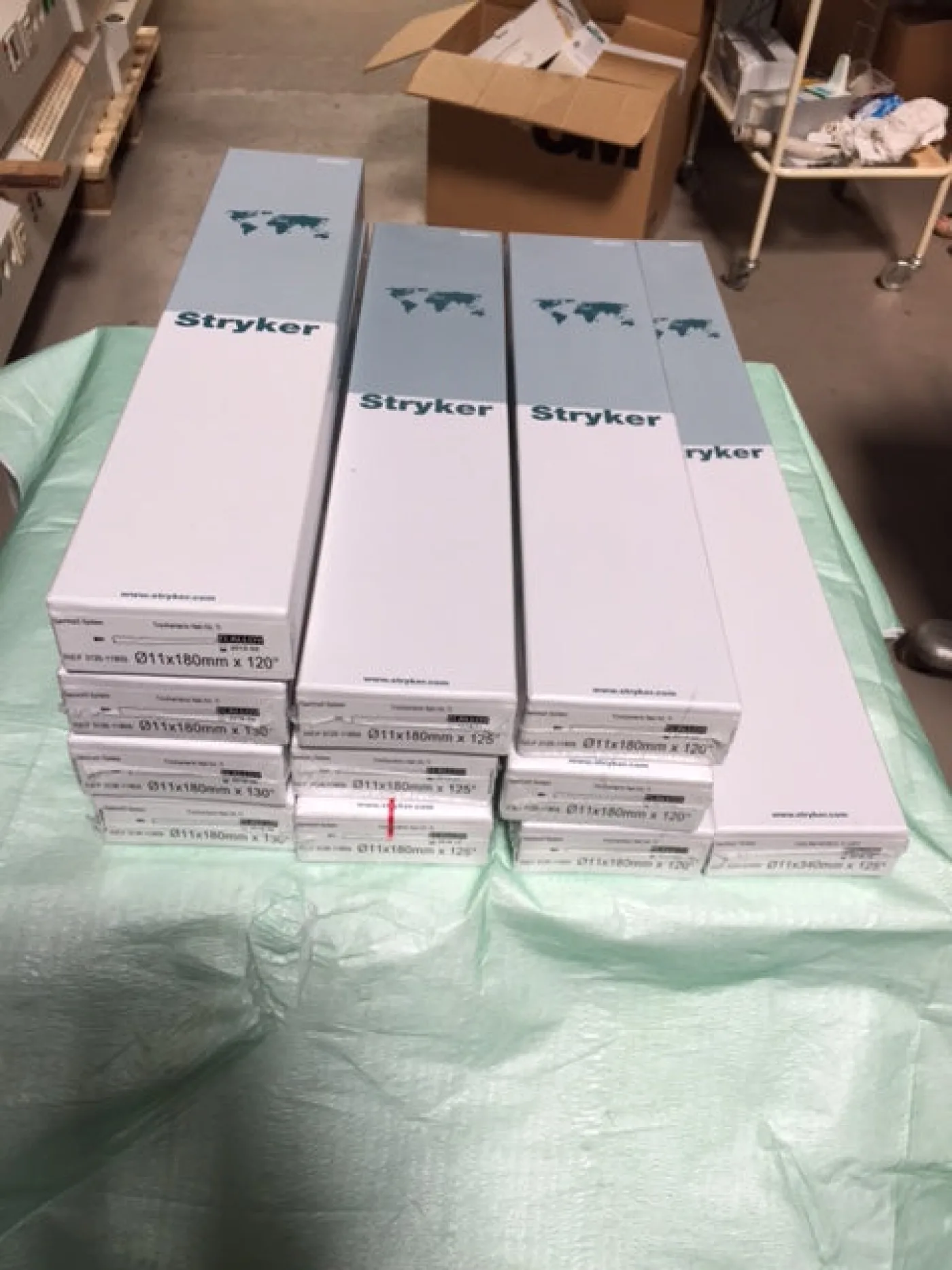 Stryker Gamma 3 System Osteosynthese-Material-Titan (Paket) - 1