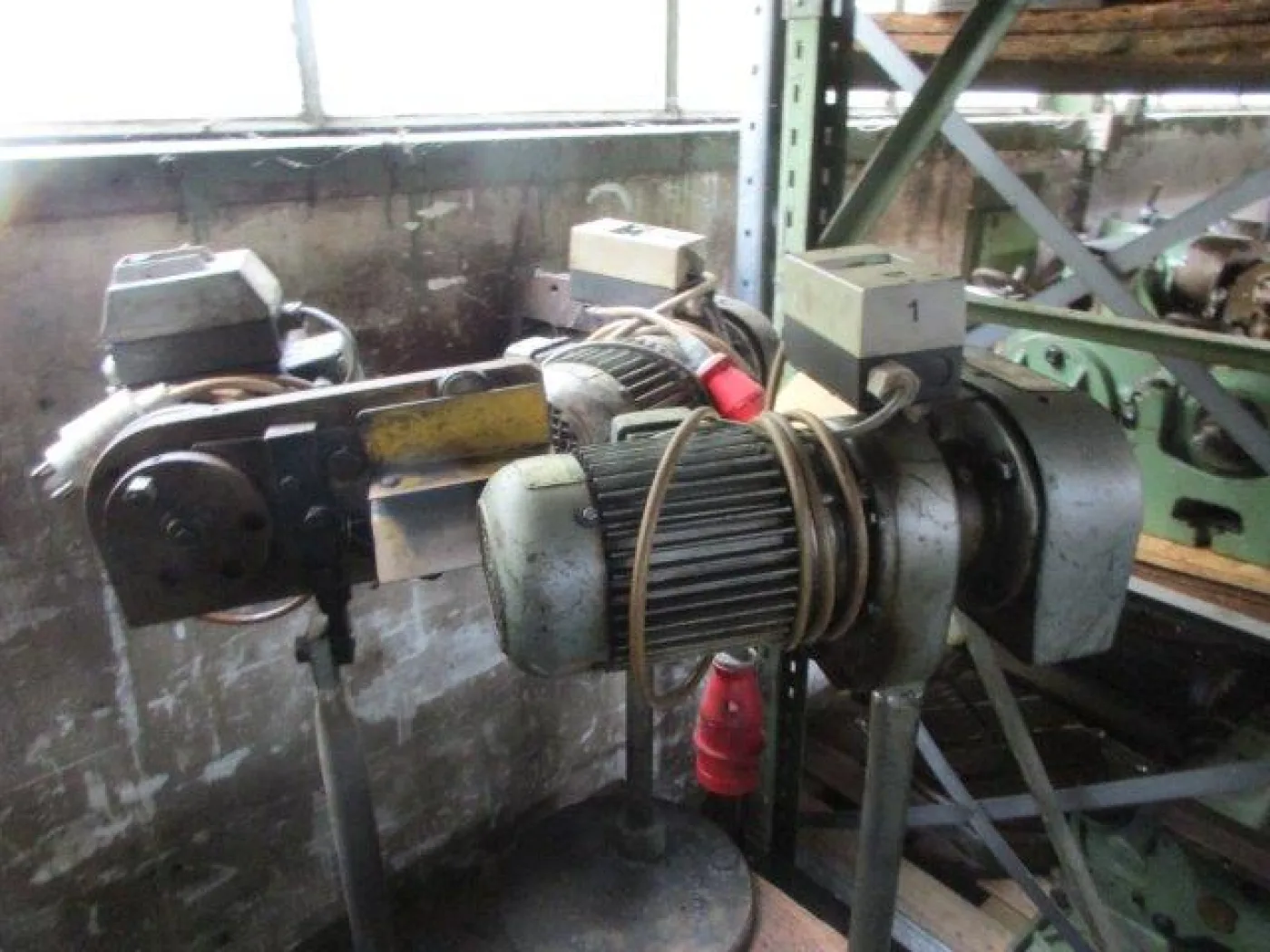 ASM-100 SCHWARZ 1975 - 2