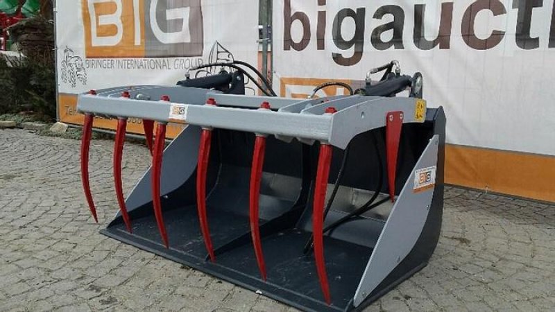 Krokodilschaufel 210 cm mit Kramer 312 Aufnahme