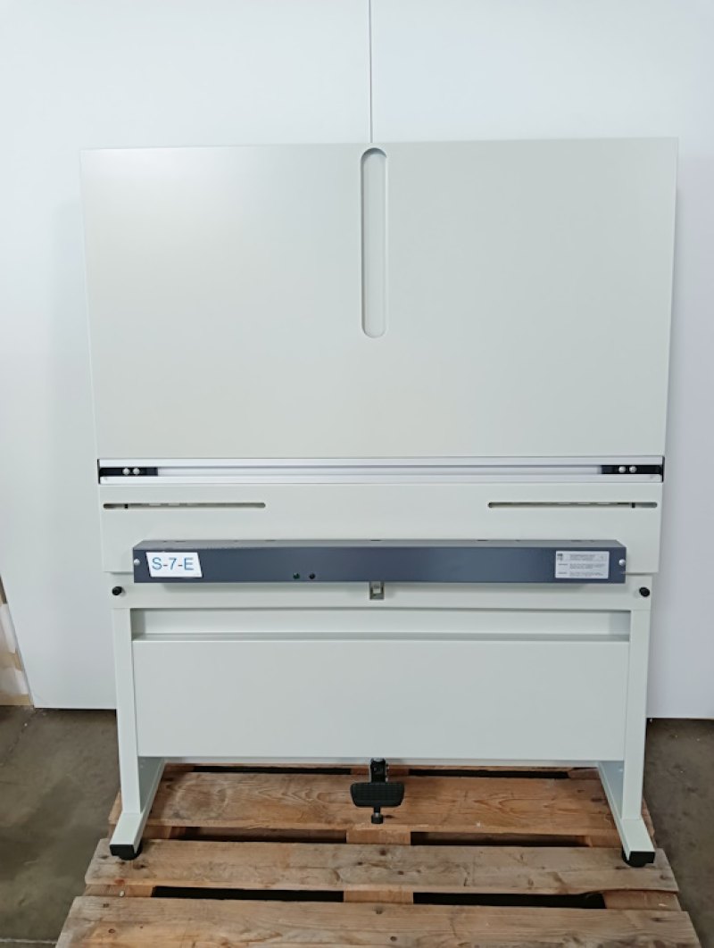 Druckplattenstanze Beil 780/425-S-H-AP2